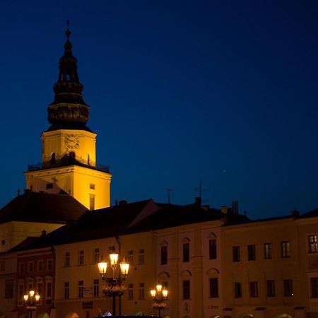 Hotel Boucek Кромержиж Экстерьер фото